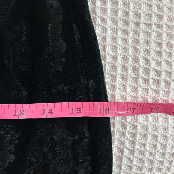 SOLD ****Vintage deadstock old Hollywood glam black velvet gothicglam long - Picture 12 of 16